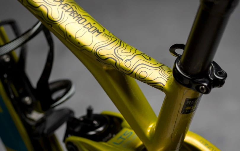 Dyedbro Kit De Protection Du Cadre - Enduro World Series Noir 5 Dyedbro Kit De Protection Du Cadre - Enduro World Series Noir – Image 3