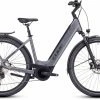 Cube Touring Hybrid EXC 625 Grey N Metal Vélo Trekking électrique Col De Cygne -Vélos Soldes 631152E Cube Touring Hybrid EXC 625 grey n metal 2023 E Bike Trekkingrad Tiefeinsteiger 0 1280x1280 2