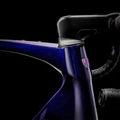 Trek Domane SL 6 ETap Gen 4 Deep Dark Blue 20 Trek Domane SL 6 ETap Gen 4 Deep Dark Blue -Vélos Soldes DomaneSL6eTap 23 36152 B Alt4