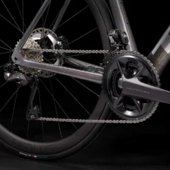 Émonda SLR 7 Dark Prismatic/Trek Black 21 Émonda SLR 7 Dark Prismatic/Trek Black -Vélos Soldes EmondaSLR7 22 35487 A Alt9