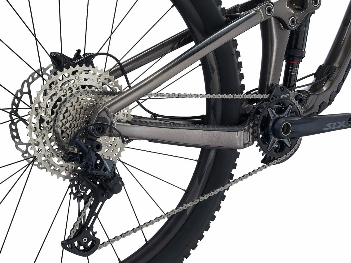 Giant Reign Metal / Black Diamond 6 Giant Reign Metal / Black Diamond – Image 4