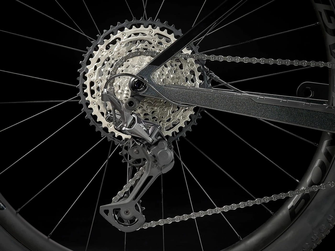 Procaliber 9.8 Dark Prismatic/Trek Black 5 Procaliber 9.8 Dark Prismatic/Trek Black – Image 3