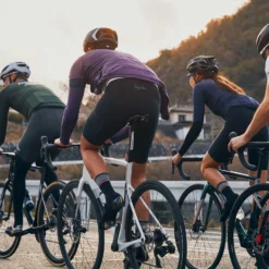 Cannondale SuperSix EVO Carbon Disc 105 Black Pearl -Vélos Soldes SuperSix EVO In The Wild 6