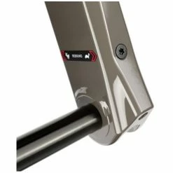 Fourche Suspendue Gravel RockShox Rudy Ultimate XPLR 700x50C Débattement 40mm Sable -Vélos Soldes fourche suspendue gravel rockshox rudy ultimate xplr 700x50c debattement 40mm sable 4