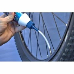 Liquide Préventif Tubeless Squirt Seal -Vélos Soldes liquide preventif tubeless squirt seal 2